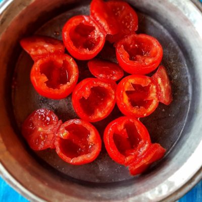 karabuğdaylı domates dolması